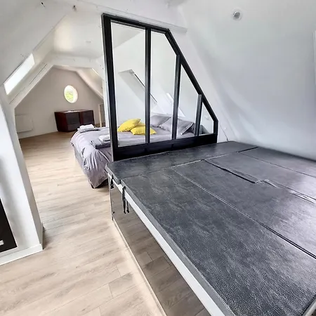 Mont Des Herbus Puccinellie Avec Jacuzzi 2 Personnes Entre Granville Et Mont Saint Michel 펜션 *