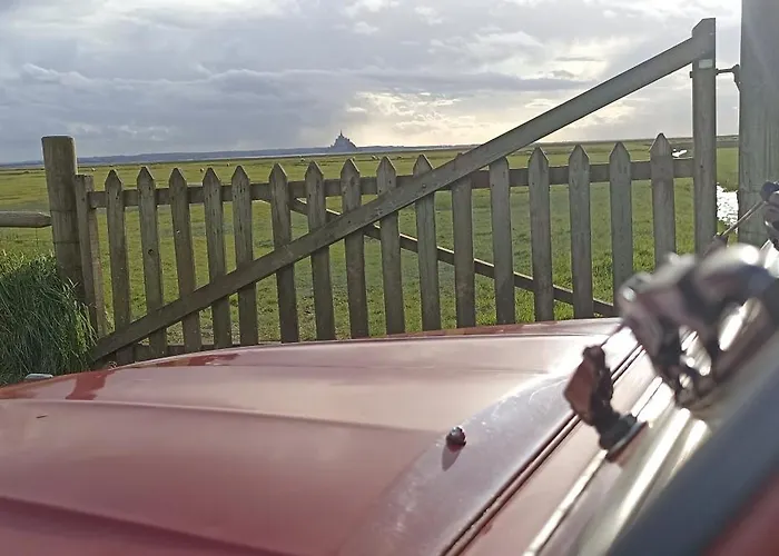 Mont Des Herbus Puccinellie Avec Jacuzzi 2 Personnes Entre Granville Et Mont Saint Michel * Vains