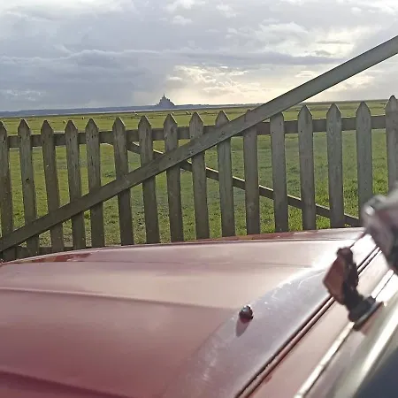 Mont Des Herbus Puccinellie Avec Jacuzzi 2 Personnes Entre Granville Et Mont Saint Michel * Vains